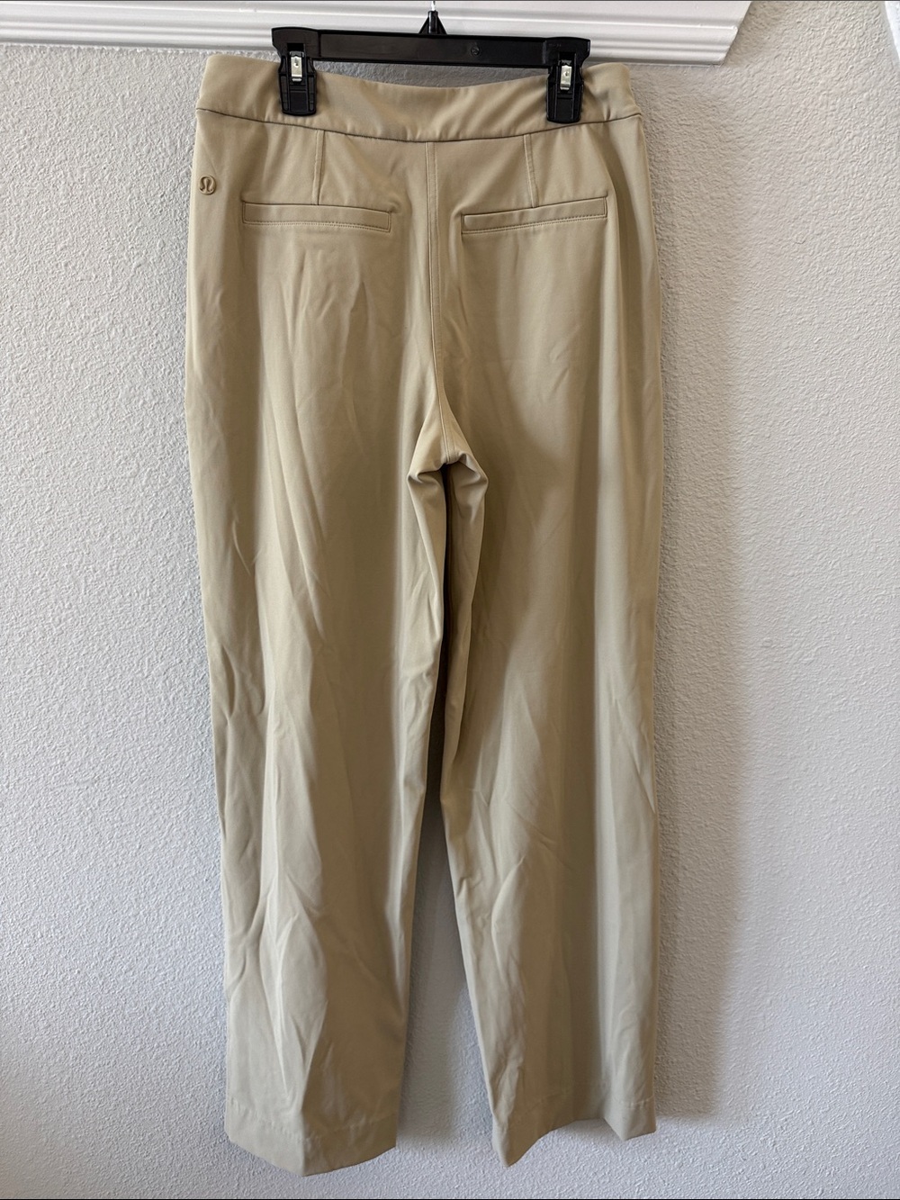 lululemon athletica Women’s Beige/Tan Active Trousers - Small